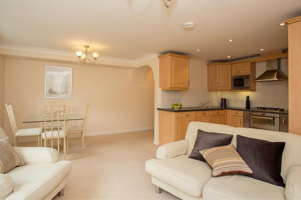 Basingstoke Apartments - Westlands House, City Centre, Home-From-Home Exterior foto